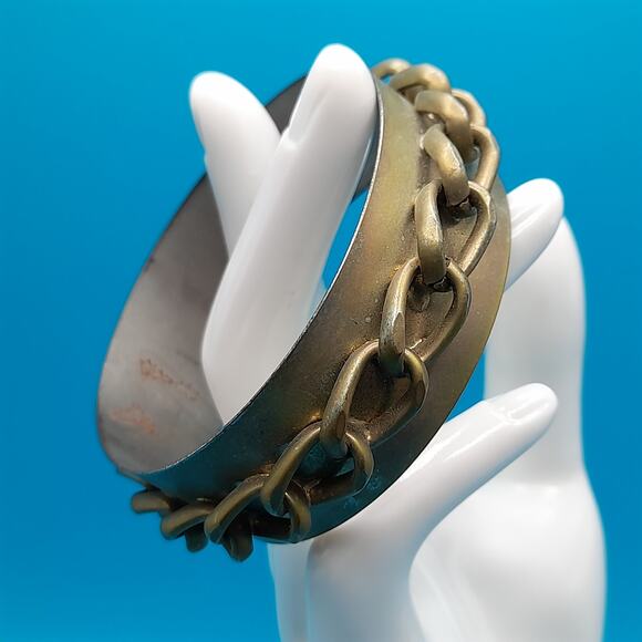 Vintage Distressed Gold Tone Bangle, Chain Attached, 7 7/8" - Picture 5 of 9